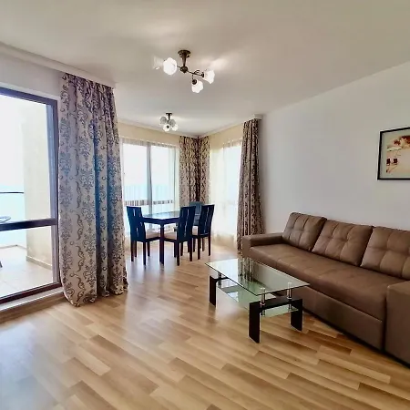 Cabacum Plaza Beach - High-speed Wifi Apartament *
