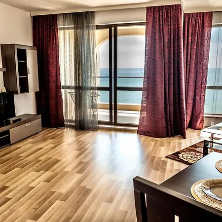 Cabacum Plaza Beach - High-speed Wifi Złote Piaski