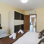 Cabacum Plaza Beach - High-speed Wifi *