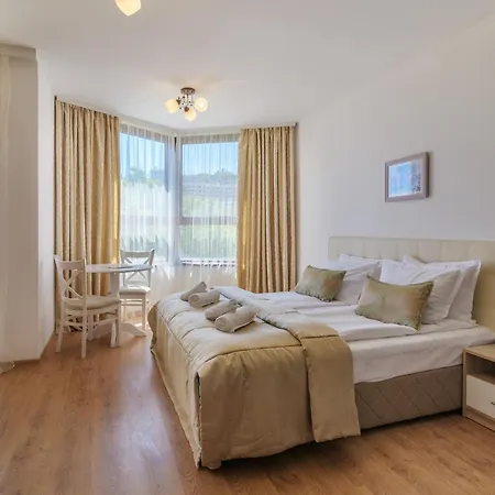 Cabacum Plaza Beach - High-speed Wifi * Golden Sands